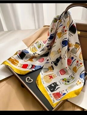 Silk-Feel Cat Print Scarf in White and Yellow